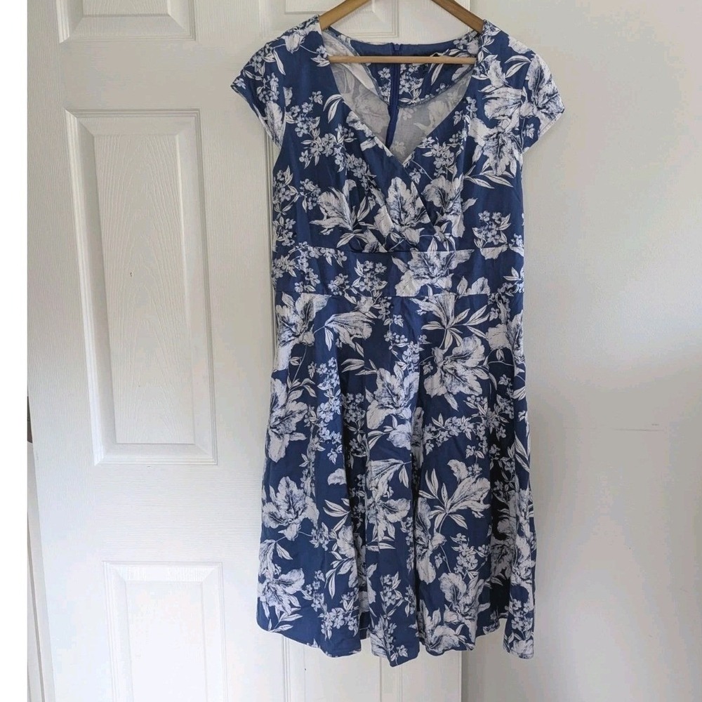 Bbonlinedress Fit & Flare Dress Blue White Floral Cap Sleeve V-Neck 2XL Retro